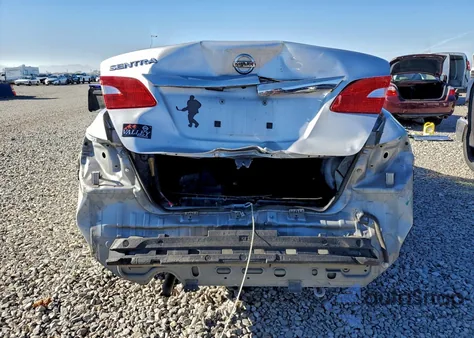 2017 Nissan Sentra S z USA, uszkodzony, nr VIN 3N1AB7AP0HY395269